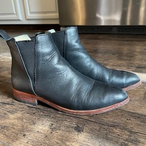 Nisolo Black Chelsea Boots (W8)